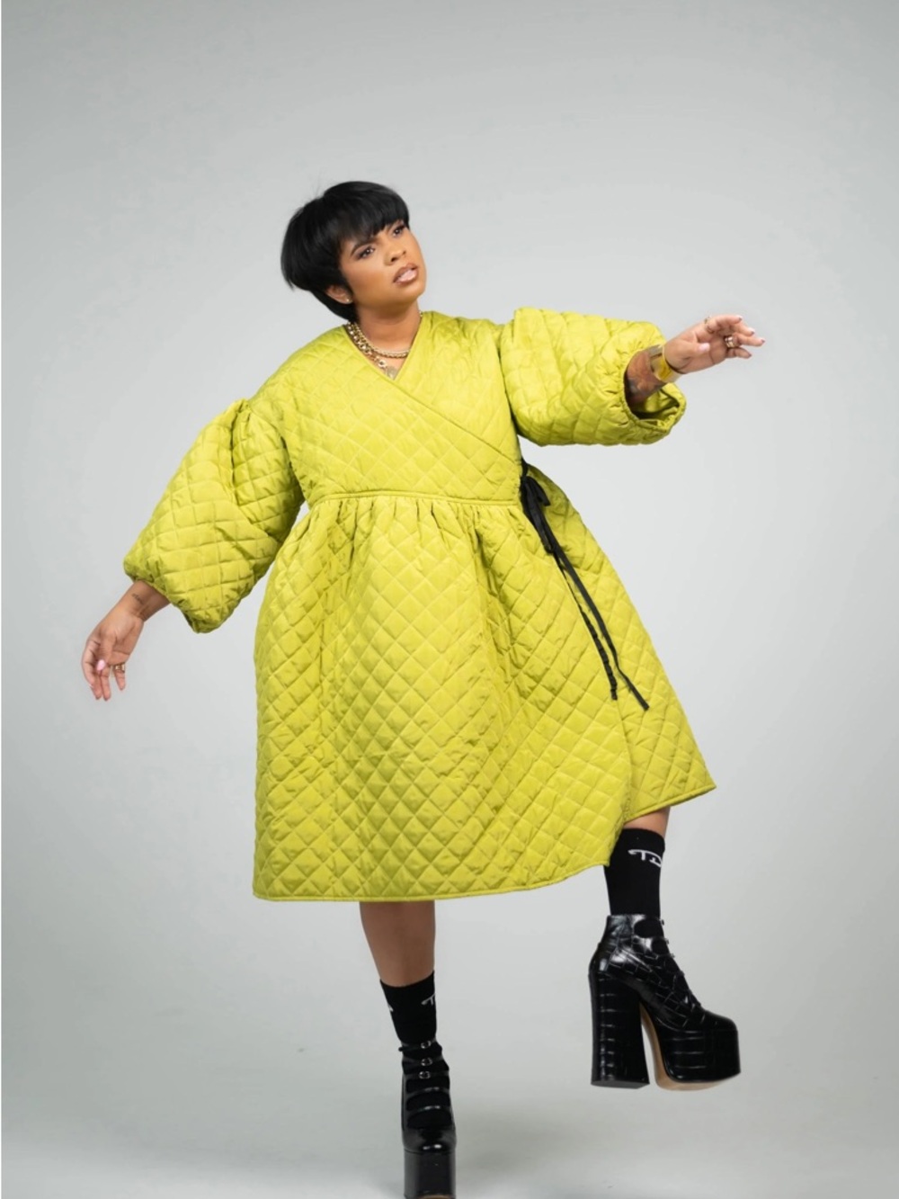 Quilted Wrap Midi Dress in Green(swipe to see color)